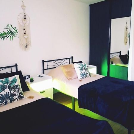 Appartement Le Moderne Ideal Pour Couples Et Professionnels Ornans Ngoại thất bức ảnh