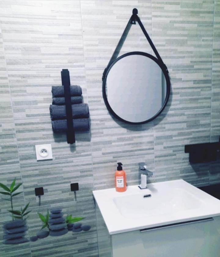 Appartement Le Moderne Ideal Pour Couples Et Professionnels Ornans Ngoại thất bức ảnh