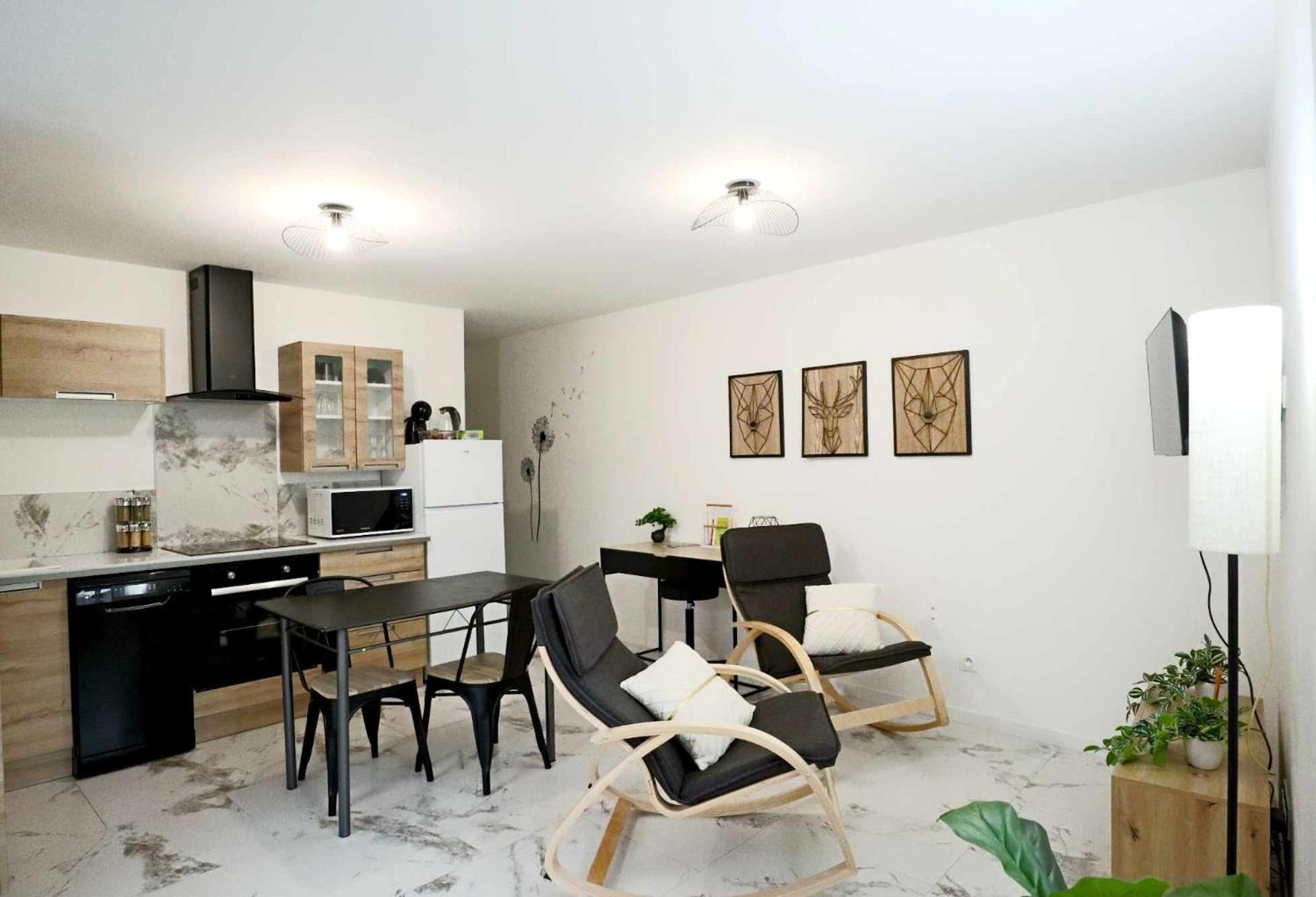Appartement Le Moderne Ideal Pour Couples Et Professionnels Ornans Ngoại thất bức ảnh